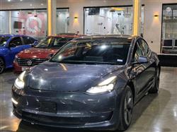 تسلا موديل 3